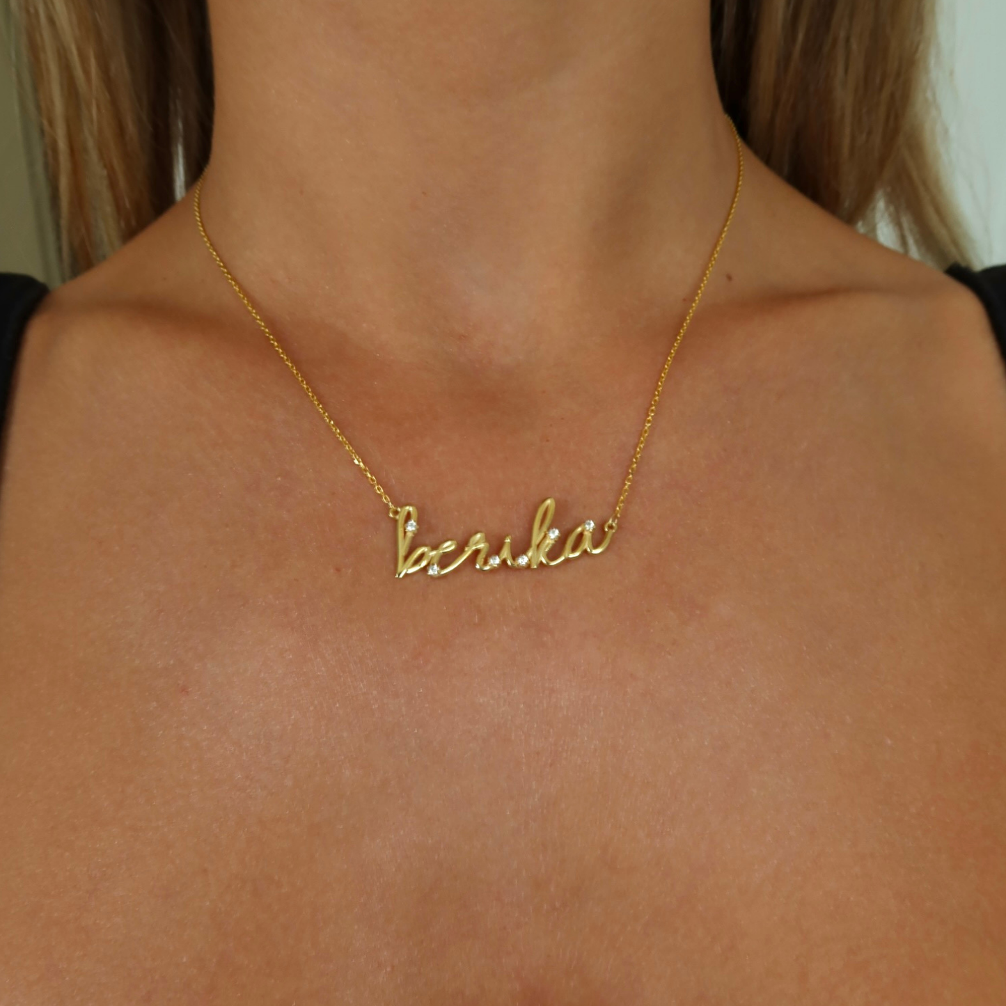 14K Altın | 3 Boyutlu Taşlı İsim Kolye