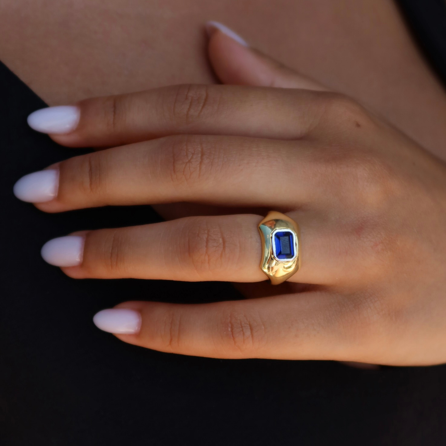 925 Gümüş | Lacivert Taşlı Kıvrım Yüzük