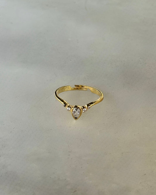 925 Gümüş | V Kavisli Damla Tek Taş Yüzük