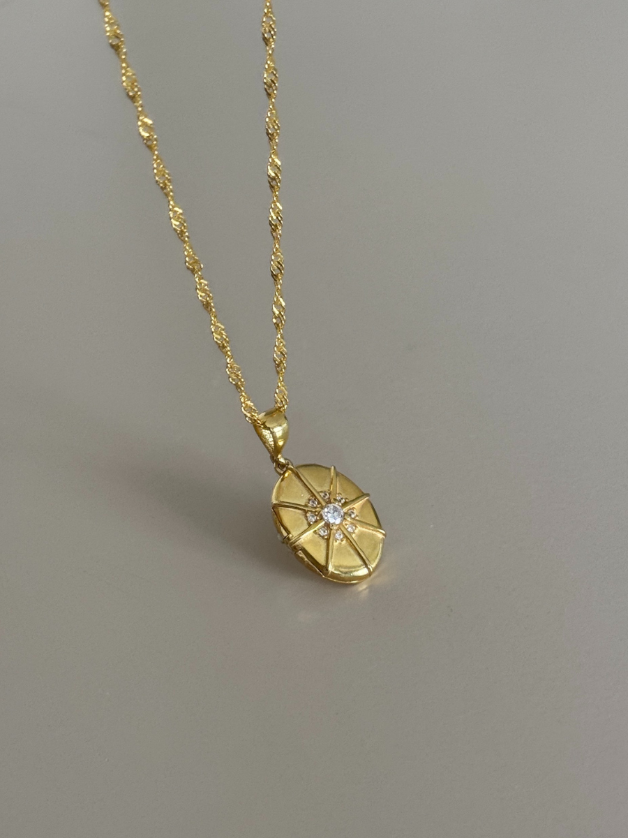 925 Gümüş | Oval Kutup Yıldızlı Kapaklı Fotoğraf Kolye