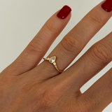 925 Gümüş | V Kavisli Damla Tek Taş Yüzük