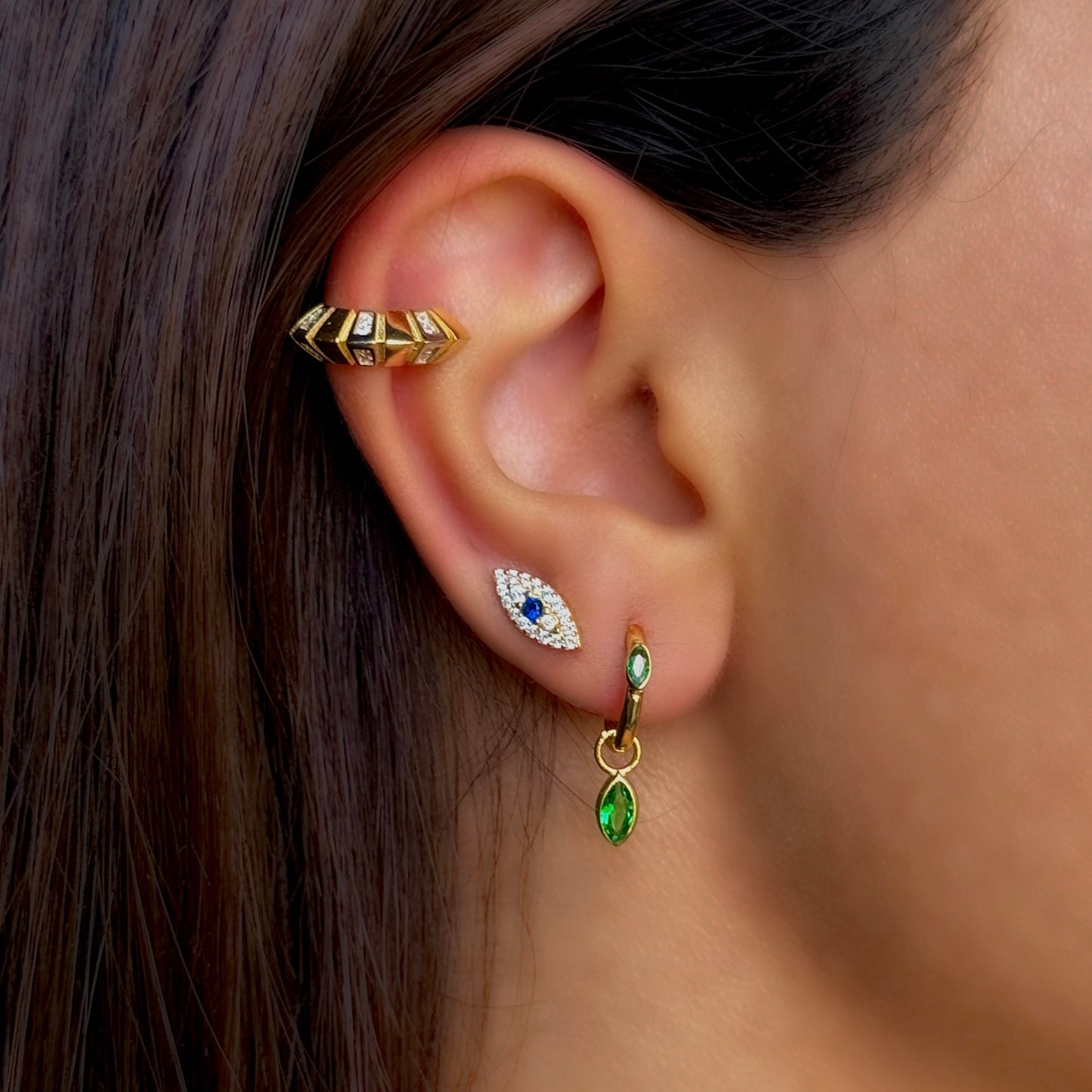 925 Gümüş | Sallantılı Yeşil Badem Taşlı Küpe