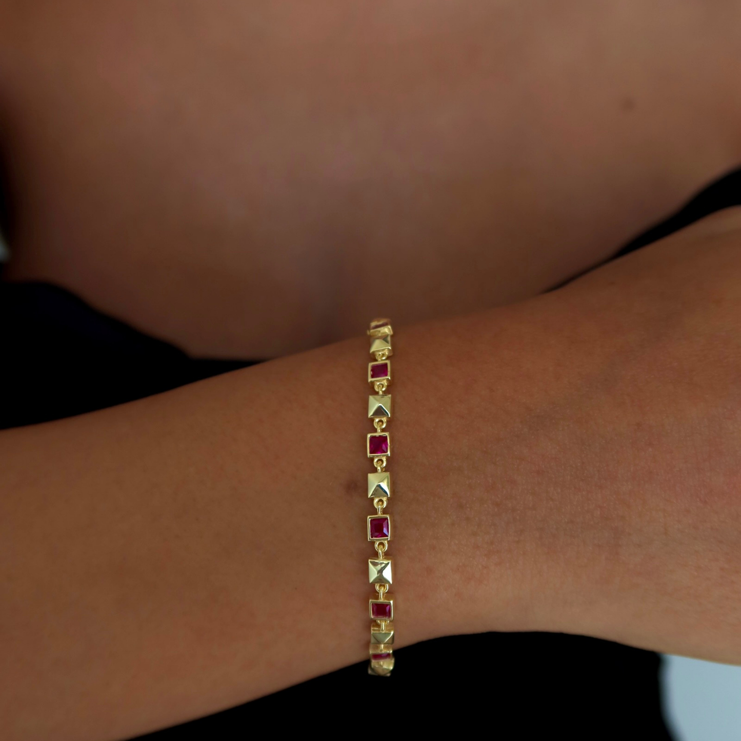 925 Gümüş | Yakut Renkli Kare Taşlı Bileklik