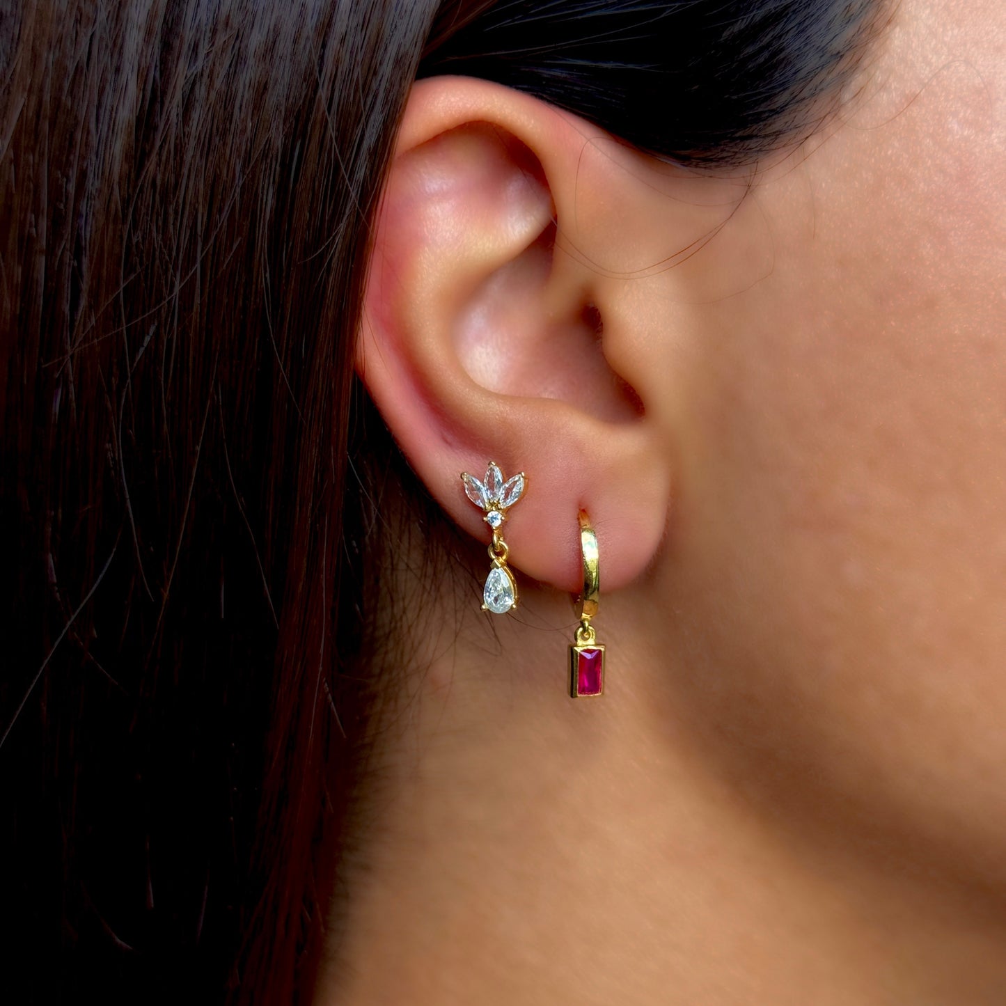 925 Gümüş | Sallantılı Bordo Taşlı Küpe